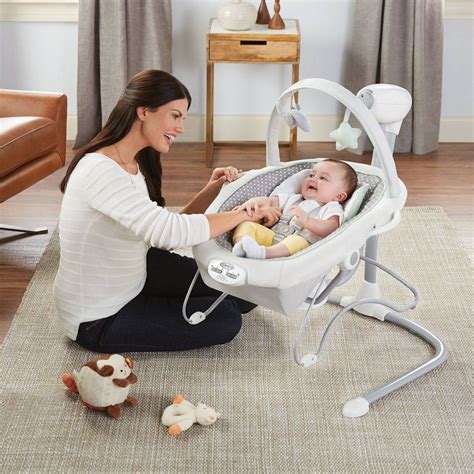 baby bouncer with carry handles.